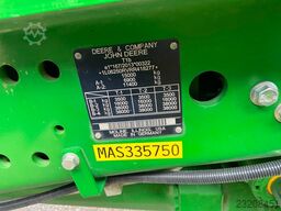 John Deere 6R250