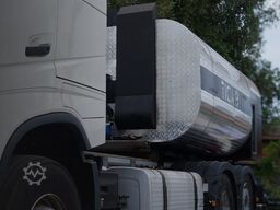 TRADE INDUSTRIAL COMPANY AB SP. Z O.O. Bitumen Emulsion Sprayer 8000 L