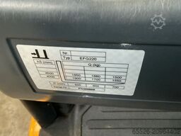 Jungheinrich EFG 220 / 4298 Std. / AKKU NEU