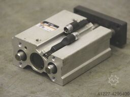 Festo SMC MGQL 16-40