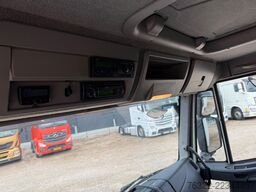 IVECO ML120E22/P EEV / GESLOTEN LAADBAK MET LAADKLEP /