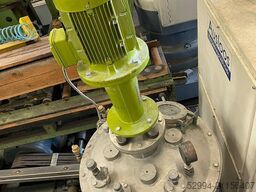 Typhoon mixer and barrel