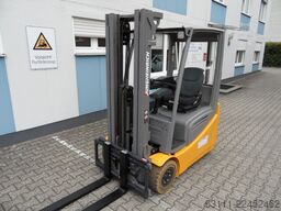 Jungheinrich EFG 216k - neue Batterie - Triplex