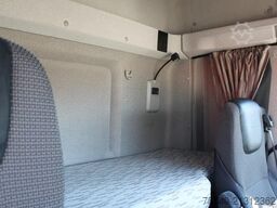 DAF CF 330 + EURO 6 + 6X2 STEERING