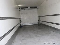 DAF LF 210 + EURO 6 + LIFT