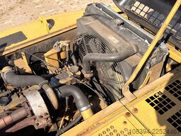 Caterpillar 318B Tracked Excavator