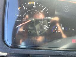 Mercedes-Benz Unimog U 400 6 Zylinder