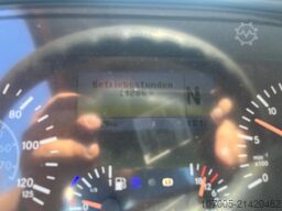 Mercedes-Benz Unimog U 400 6 Zylinder