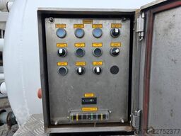 Aebi Schmidt MT 750 Reinex 3m³ AHK
