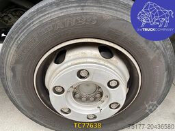 Mercedes-Benz Atego 818