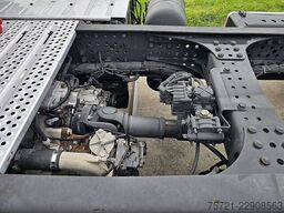 MERCEDES-BENZ ACTROS 1843