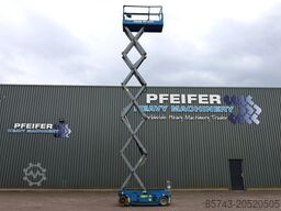 Genie GS3232 Hydraulic Outriggers, Electric, 11.75m Work