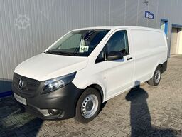 MERCEDES-BENZ Vito 116 LANG KLIMA TEMPOMAT PDC 2-SITZER REGALE