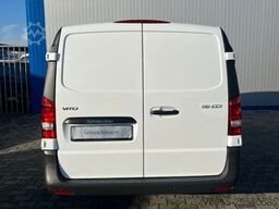 MERCEDES-BENZ Vito 116 LANG KLIMA TEMPOMAT PDC 2-SITZER REGALE