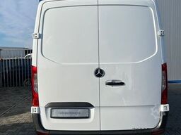 MERCEDES-BENZ Sprinter 211 LANG ANHÄNGERKUPPLUNG KLIMA 3-SITZE