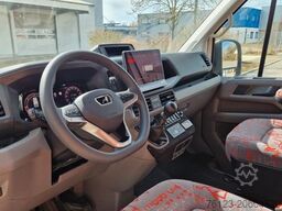 MAN TGE 22 Sitze GSR2 COC Lagerfahrzeug Stock