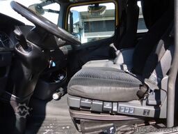 Mercedes-Benz Atego 1221 1221 L Takel wagen 6 Persoons