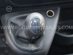 Opel Movano / 5.6m / Handicap Lift / Airco / Manual