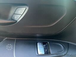 MERCEDES-BENZ Vito 114 LANG TEMPOMAT 2-SITZER WERKZEUGSCHRÄNKE