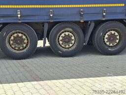 Kögel Curtainsider Mega
