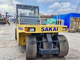SAKAI TZ600
