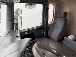Scania P230