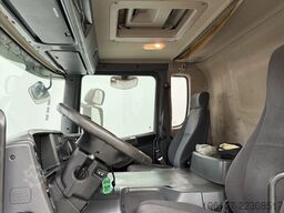 Scania P230