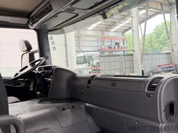 Scania P230