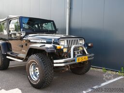 Jeep WRANGLER YJ 4.0i SOFTTOP 4x4 1993