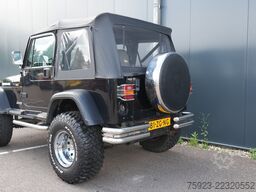 Jeep WRANGLER YJ 4.0i SOFTTOP 4x4 1993