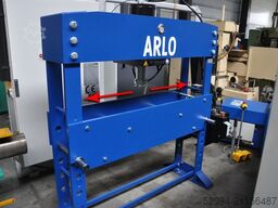 Arlo 125 T / 1500 Vario