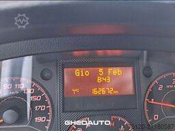 FIAT FIAT DUCATO CON CASSONE FISSO E GRU