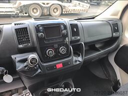 FIAT FIAT DUCATO CON CASSONE FISSO E GRU