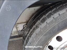 FIAT FIAT DUCATO CON CASSONE FISSO E GRU