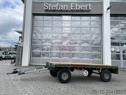 Pefra Anhänger 3100 / Länge: 2,55 m / 2.810 kg / 2012