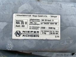 Pefra Anhänger 3100 / Länge: 2,55 m / 2.810 kg / 2012