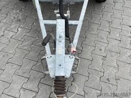 Pefra Anhänger 3100 / Länge: 2,55 m / 2.810 kg / 2018