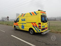 Mercedes-Benz Sprinter 319