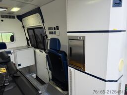 Mercedes-Benz Sprinter 319