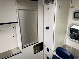 Mercedes-Benz Sprinter 319