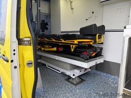 Mercedes-Benz Sprinter 319