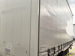 Krone Jumbo 7,82m 3m hoch Hubdach + Edscha