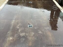 Krone Plattform 7,82m mit Steckrungen mittig