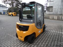 Jungheinrich DFG 425s - Triplex - Halbkabine - wenig Stunden