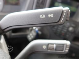 Volvo FMX 420 FM-X 420 Kipper 8x4 + Kraan H.M.F 1943Z2