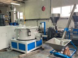 Twin screw extruder with hot and cold PB-65 twin screw extruder
