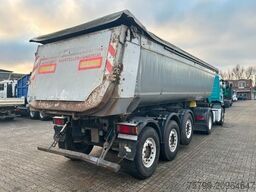 SCHMITZ CARGOBULL Kippauflieger mit 3 Achsen und Liftachse