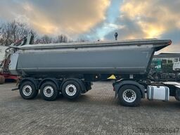 SCHMITZ CARGOBULL Kippauflieger mit 3 Achsen und Liftachse