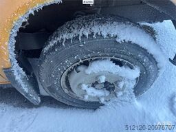 Mercedes-Benz 416 CDI Sprinter with tail lift