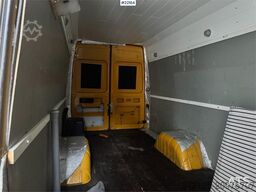 Mercedes-Benz 416 CDI Sprinter with tail lift